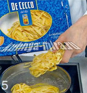 Гнезда из пасты с крабовым мясом