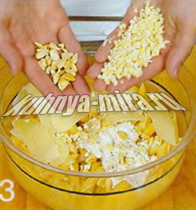 Пенне с миндалем и сельдереем