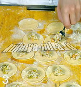 Тортеллини с креветками и оливками