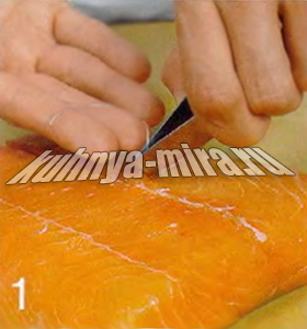 Нигири - суши с малосольным лососем