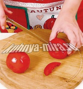 Помидоры, фаршированные яйцами и луком 1
